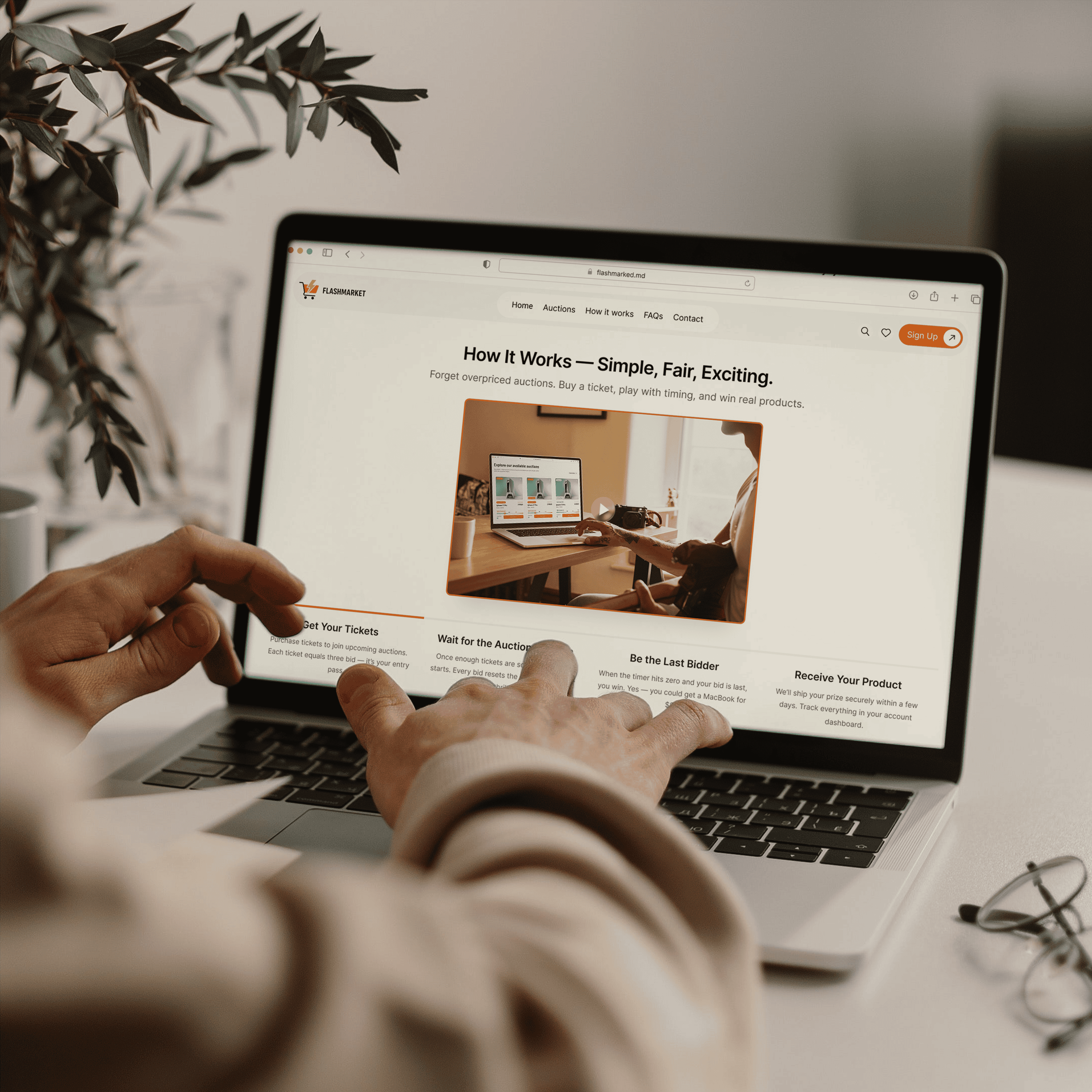 Flashmarket on Laptop